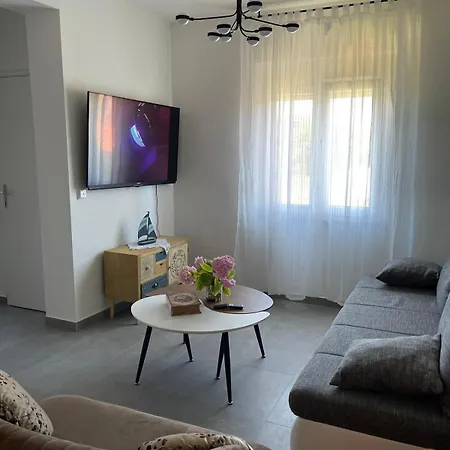 Apartmán Joyful With Beautiful View - Byta Leut *