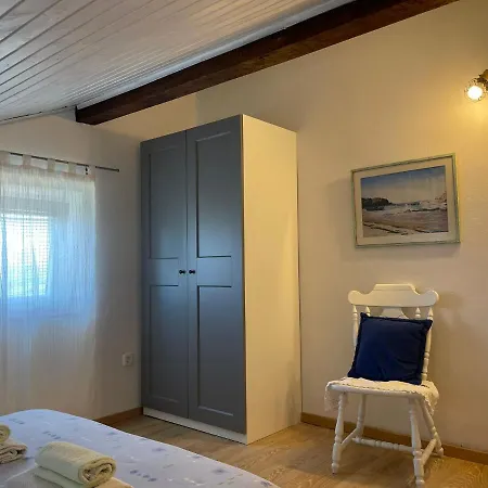 Joyful With Beautiful View - Byta Leut Privlaka (Zadar)